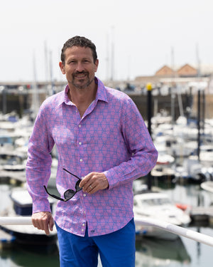 Holiday lifestyle men's linen shirt in blue and pink Shelltop print