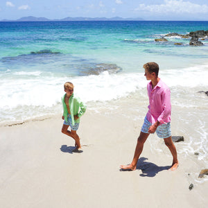 Kids sustainable shirt in Fuchsia Pink linen, Mustique island lifestyle