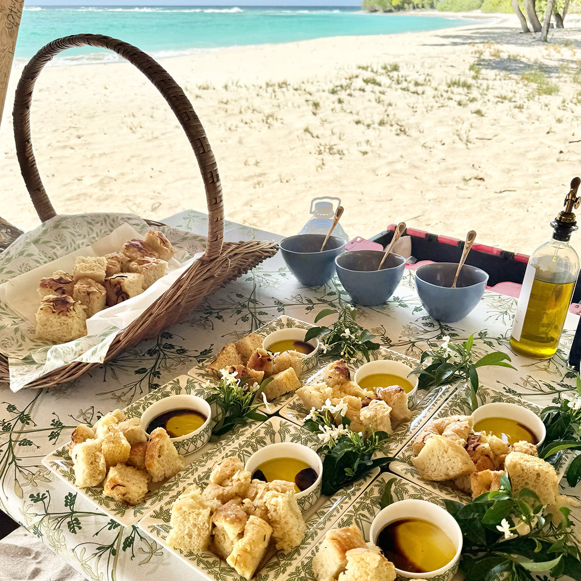 Cosima Swayze tablescape with Pink House fine bone china 