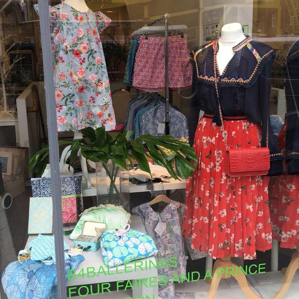 SPRING BOX 18