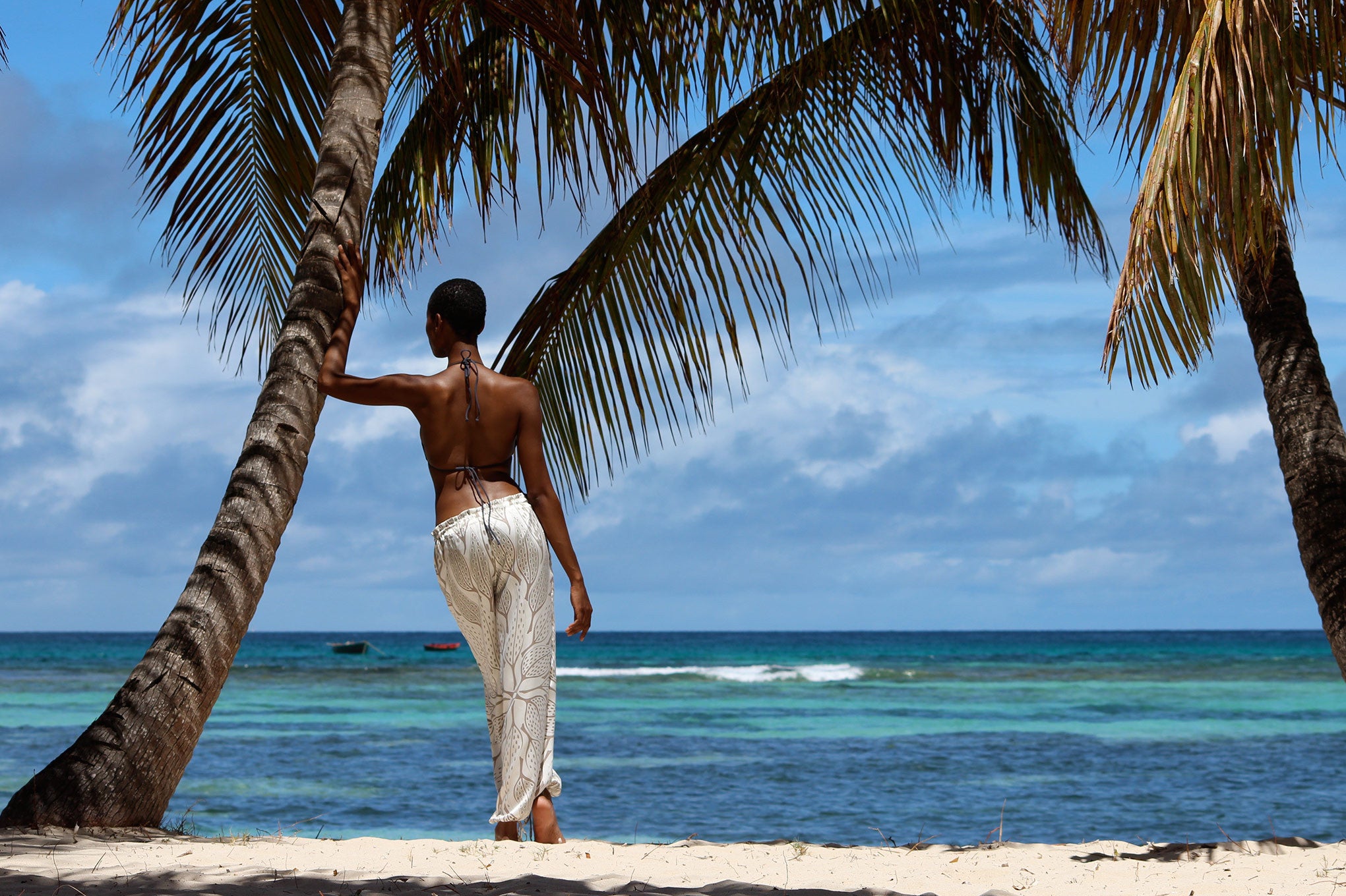 Jennlee under the palms, Lagoon Bay Mustique