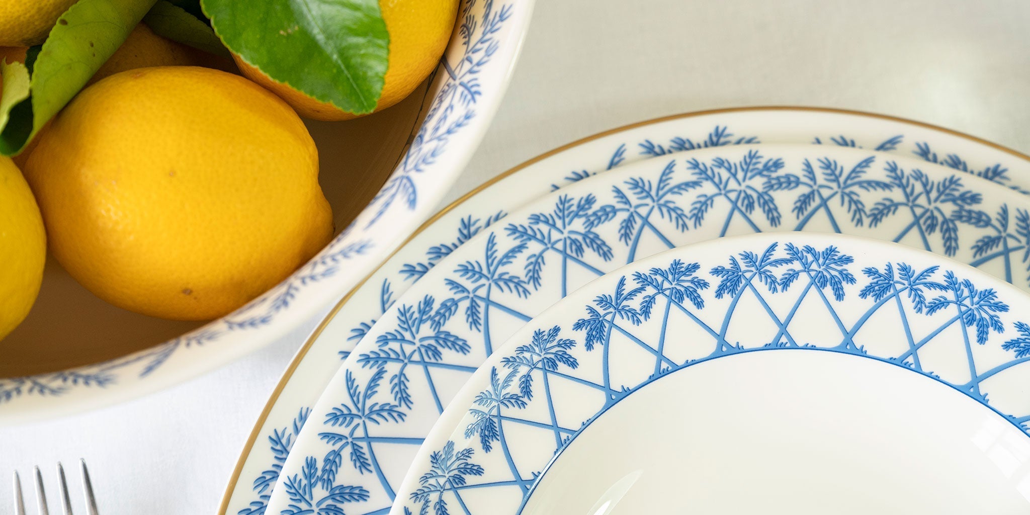Pink House fine bone china tableware includes: dinner service sets; decorative, gilded charger plates; serving bowls and platters; coffee sets and mugs. All are custom made from fine bone china by talented artisans in Stoke on Trent, England.