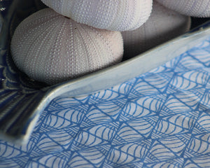 Lotty B Tablecloth & Napkin set: SHELLTOP - BLUE