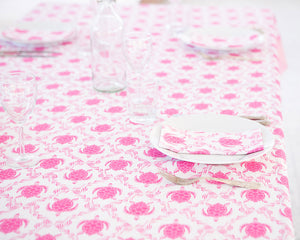 Lotty B Tablecloth & Napkin set: TURTLE TRELLIS - PINK